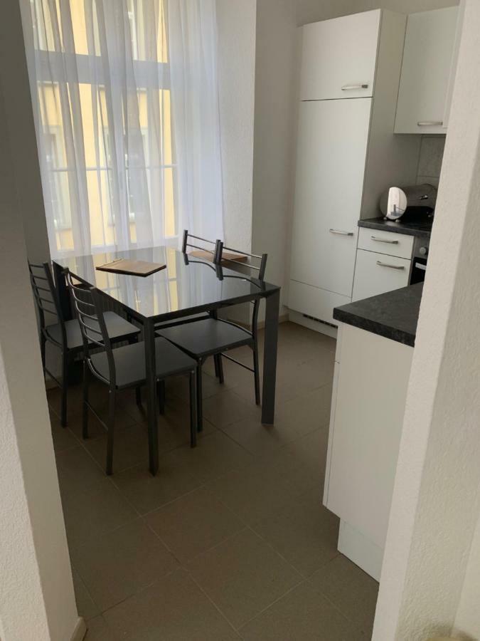 Haus Zur Eiche Private 3,5 Zimmerwohnung Bis Zu 8 Gaeste Τσουρ Εξωτερικό φωτογραφία