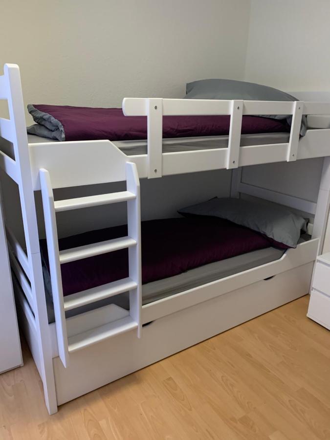 Haus Zur Eiche Private 3,5 Zimmerwohnung Bis Zu 8 Gaeste Τσουρ Εξωτερικό φωτογραφία